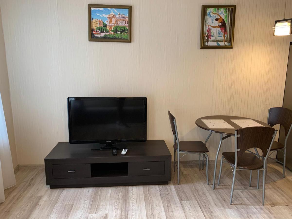 Excellent Apartment In The Center Of Odessa מראה חיצוני תמונה