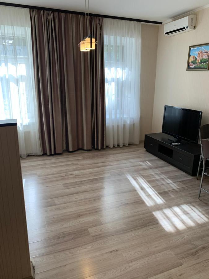 Excellent Apartment In The Center Of Odessa מראה חיצוני תמונה